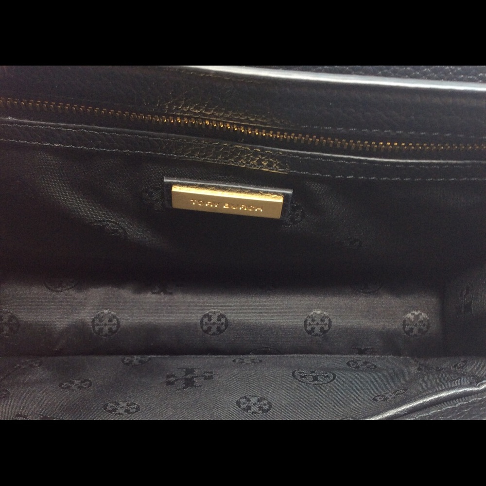 ✨Authentic Tory Burch Britten Adjustable Shoulder Bag Purse Crossbody Leather - Picture 12 of 16